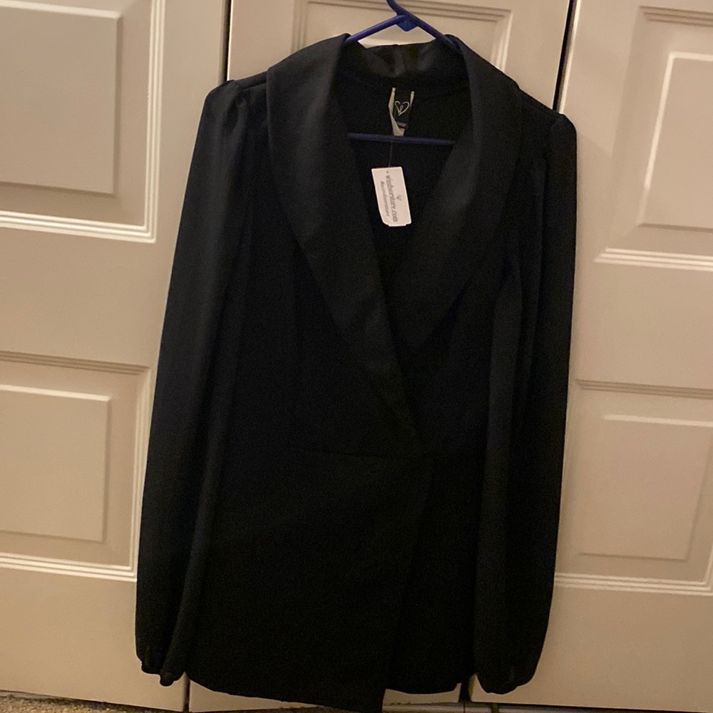 COPY - Black blazer romper size Lg